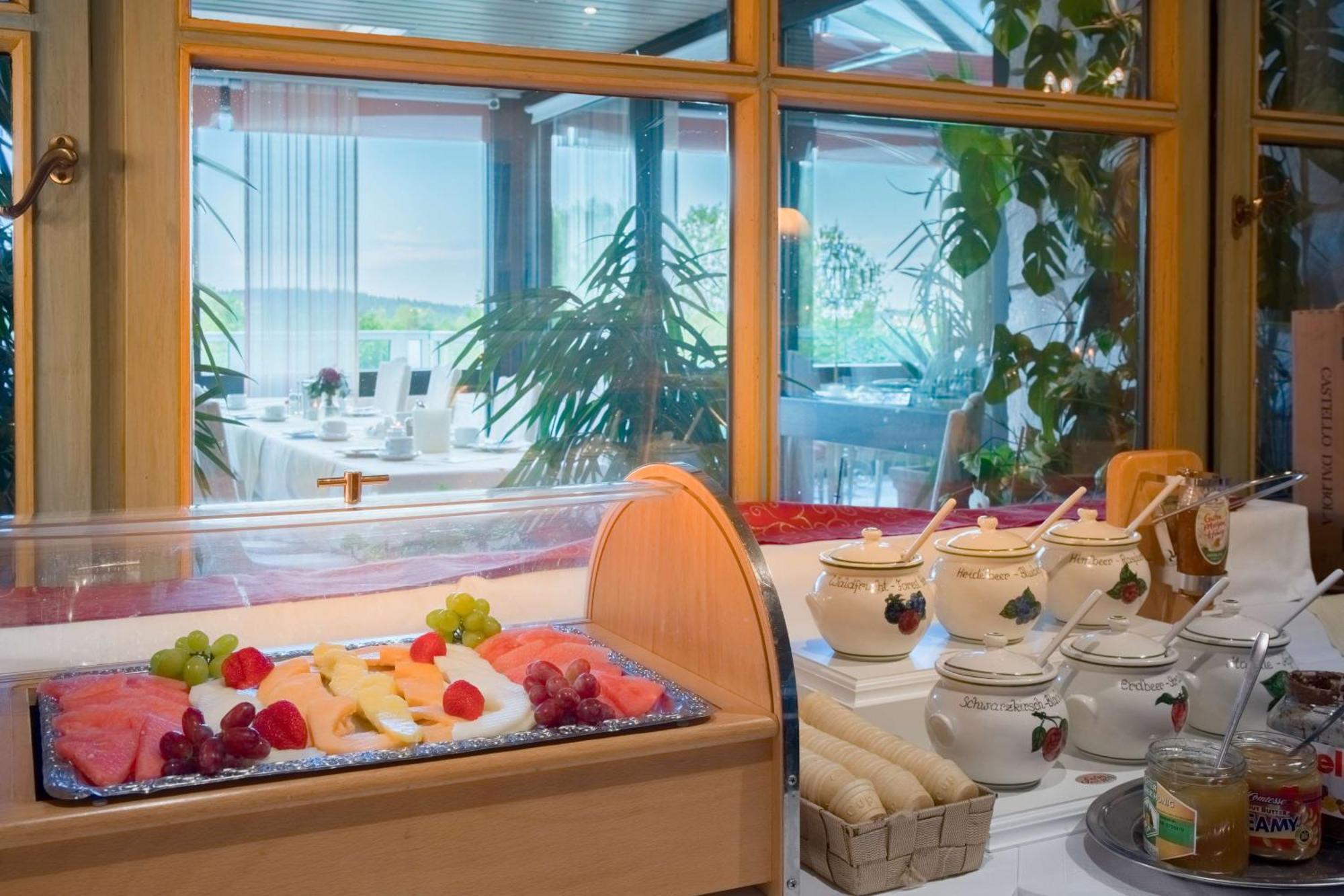 Sure Hotel By Best Western Rhoen Garden Poppenhausen Zewnętrze zdjęcie