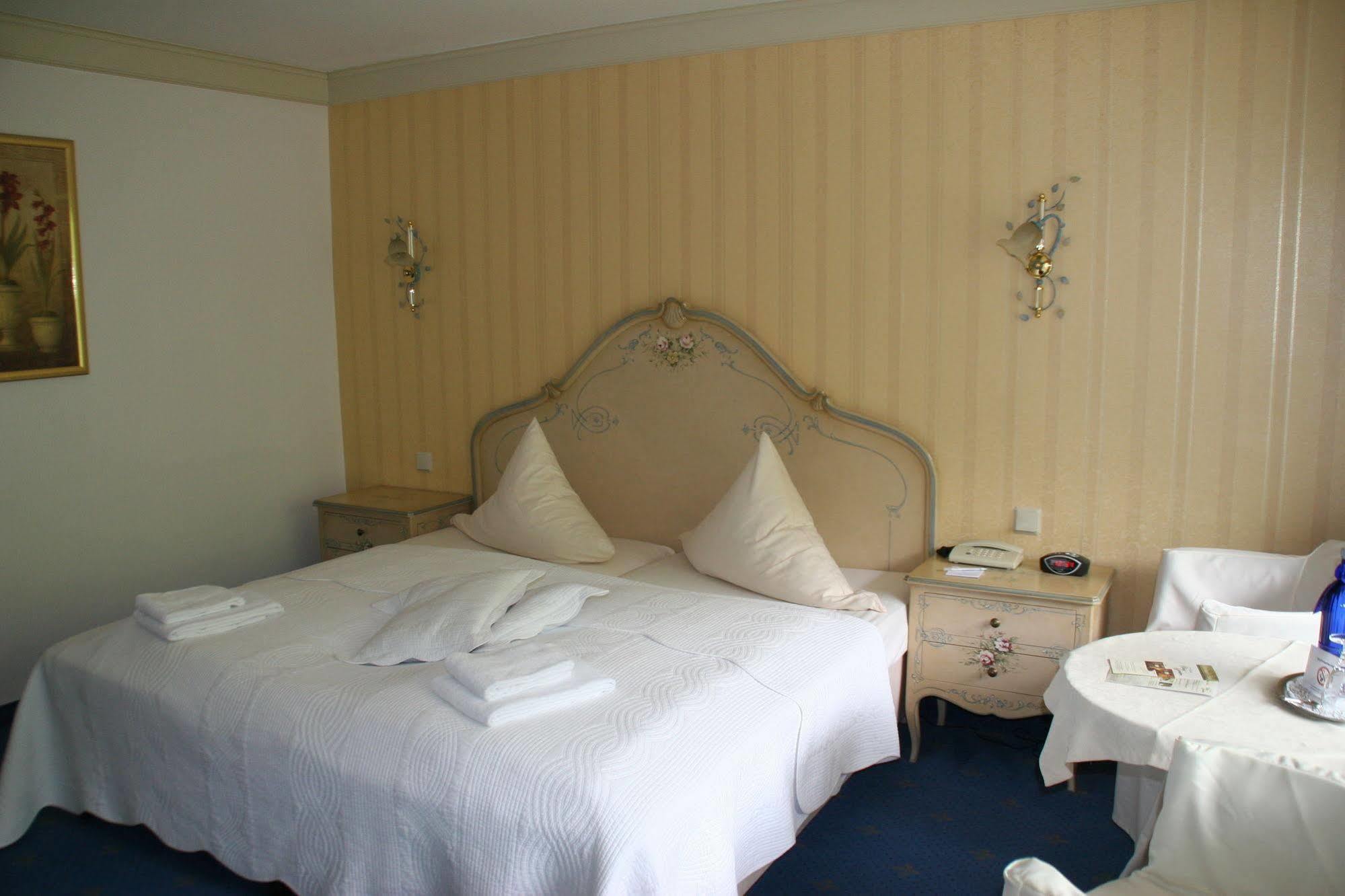 Sure Hotel By Best Western Rhoen Garden Poppenhausen Zewnętrze zdjęcie